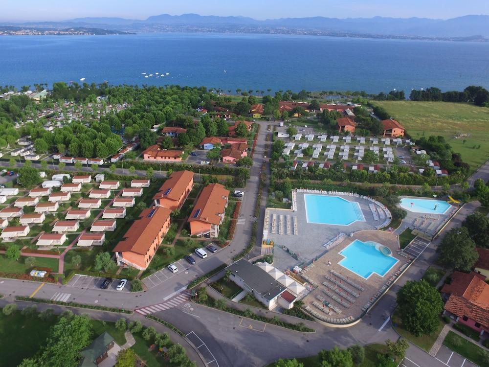 The Garda Village Sirmione Exterior photo