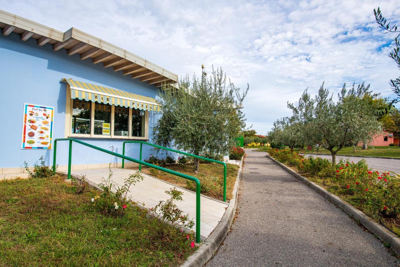 The Garda Village Sirmione Exterior photo