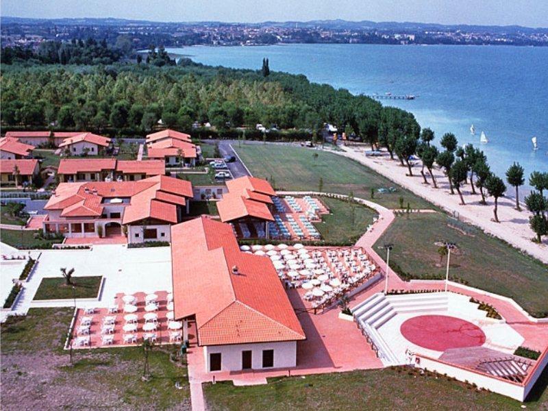 The Garda Village Sirmione Exterior photo